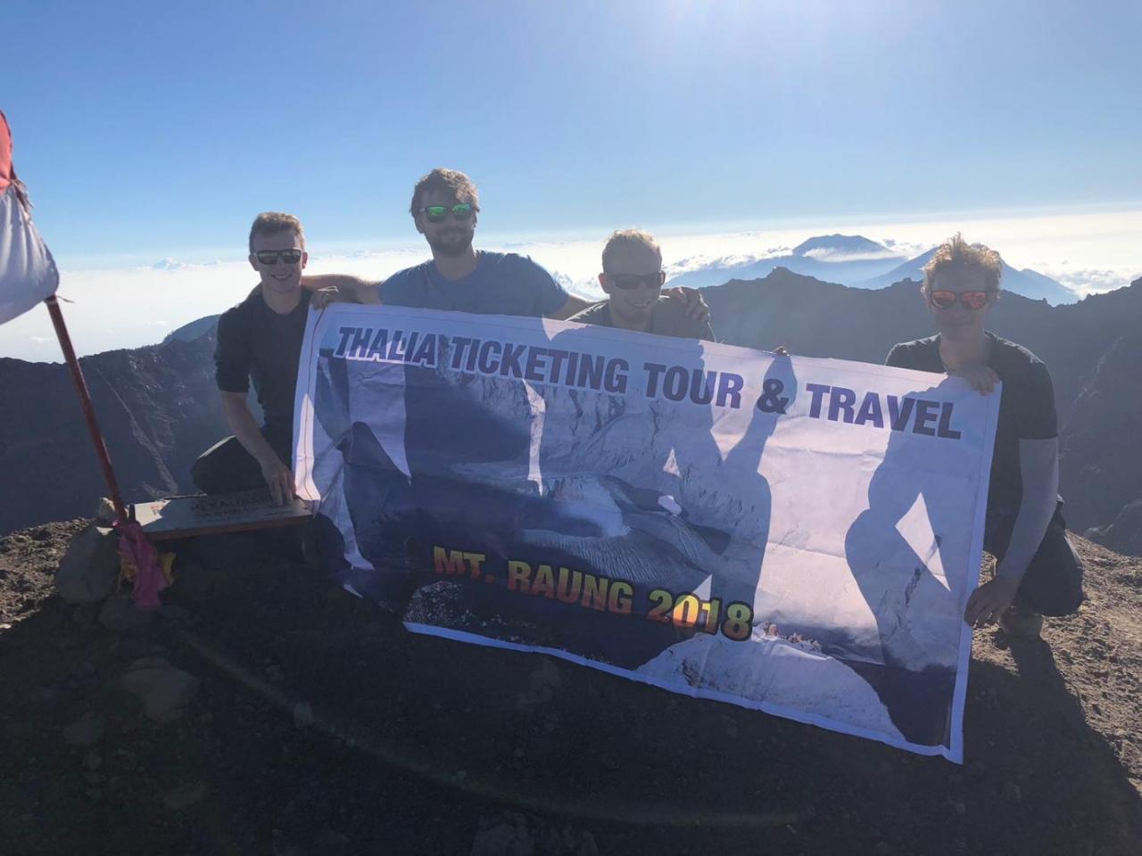 Thalia Homestay & Ijen Bromo Tour Banyuwangi  Dış mekan fotoğraf