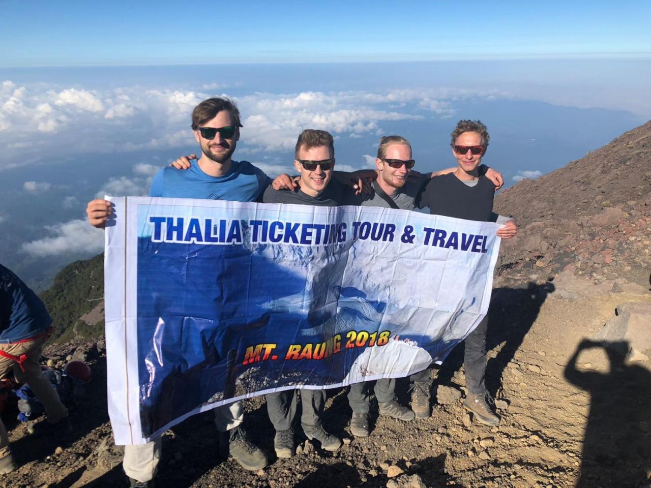 Thalia Homestay & Ijen Bromo Tour Banyuwangi  Dış mekan fotoğraf